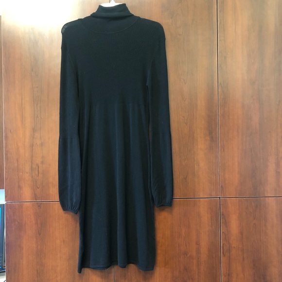 BCBGMaxAzria Sweaters - BCBG MAXAZRIA dress sweater